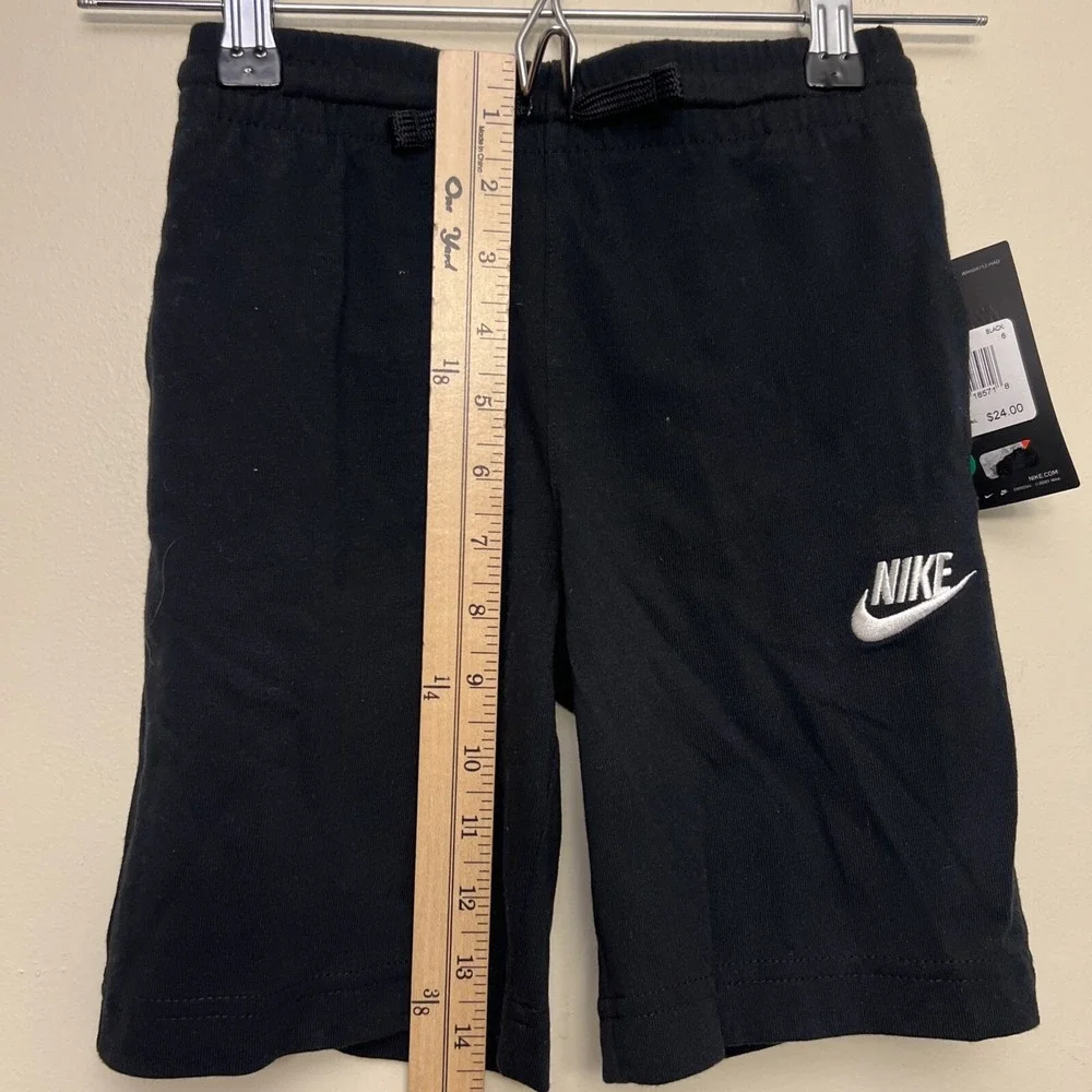 Nike boys sweat‎ shorts, size 5-6, black NWT